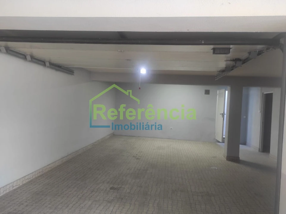 Moradia T3 para Venda em Santa Cruz/Trindade e Sanjurge Foto 15