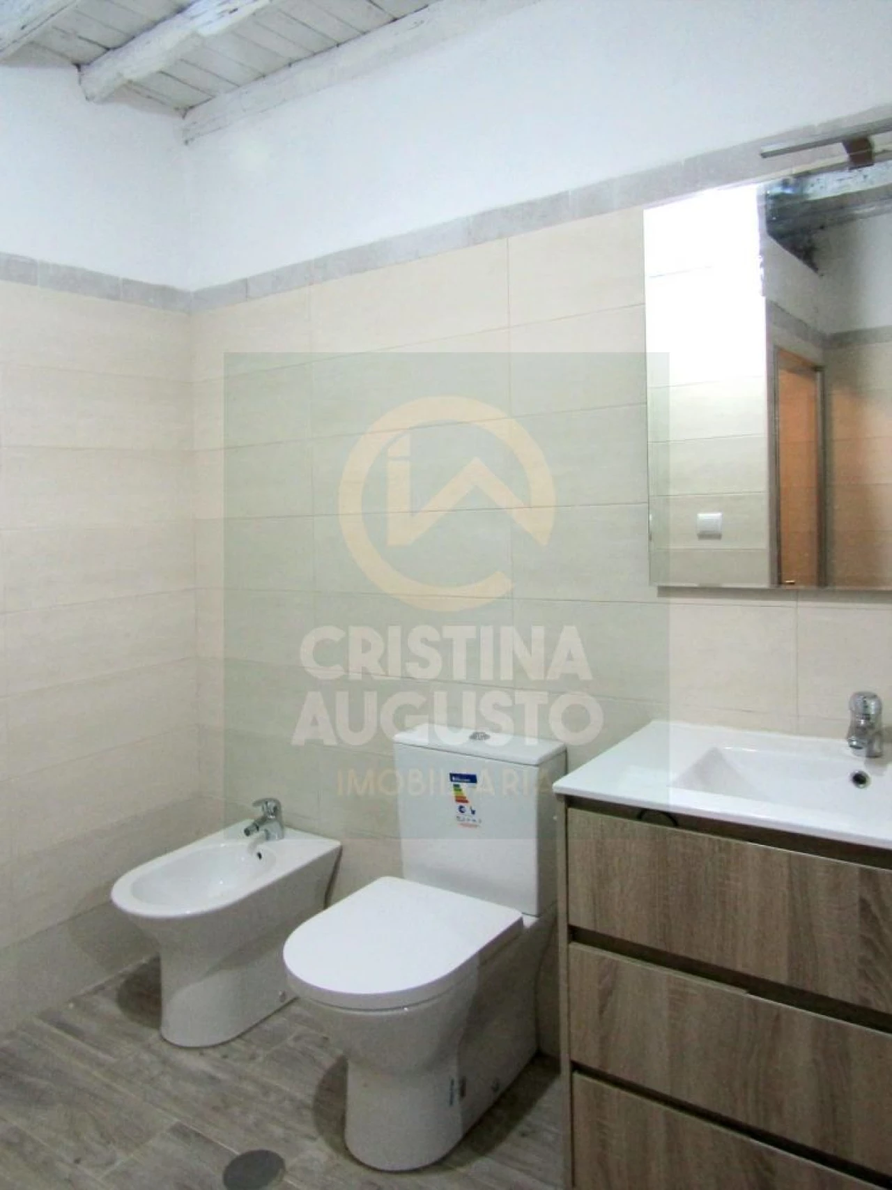 Moradia T2 para Venda em Escalos de Cima e Lousa Foto 9