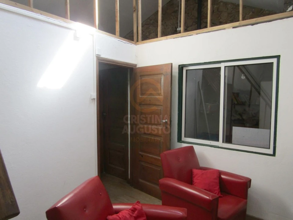 Moradia T2 para Venda em Escalos de Cima e Lousa Foto 8