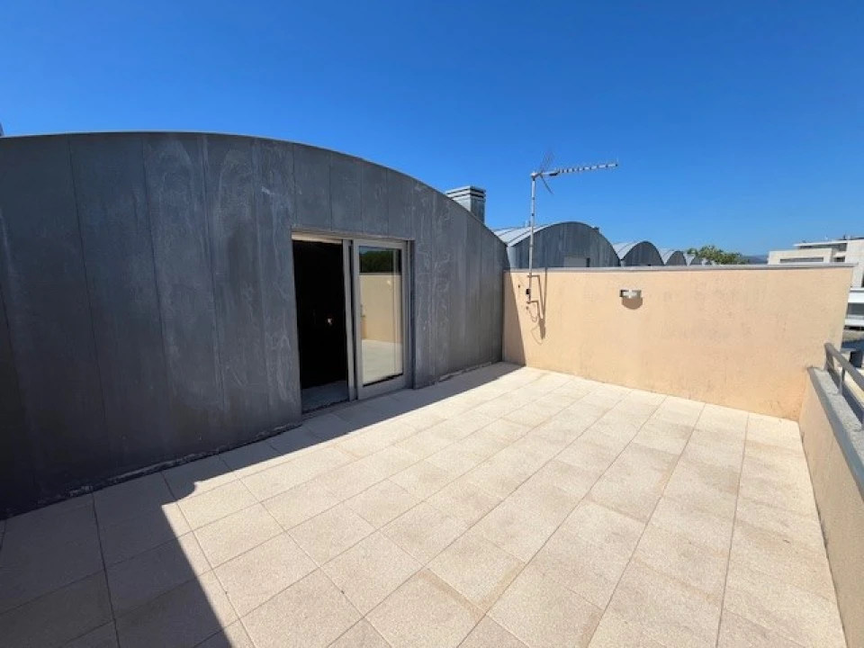 Moradia T5 para Venda em Darque Foto 20