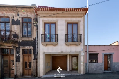 Moradia T2 para Venda em Santa Marinha e São Pedro da Afurada