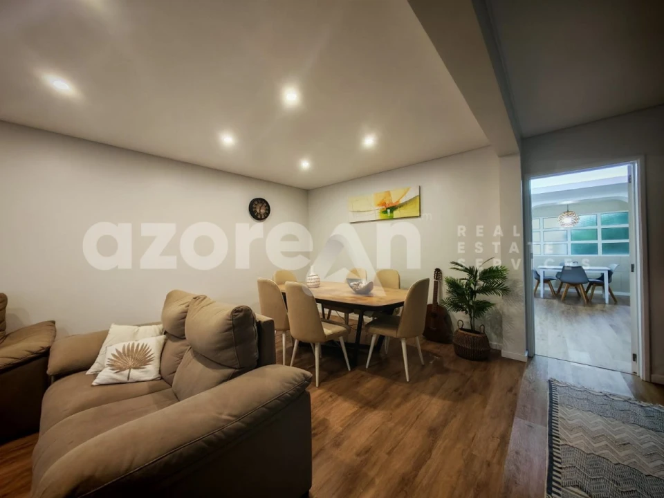 Moradia T4 para Venda em Fajã de Cima Foto 7