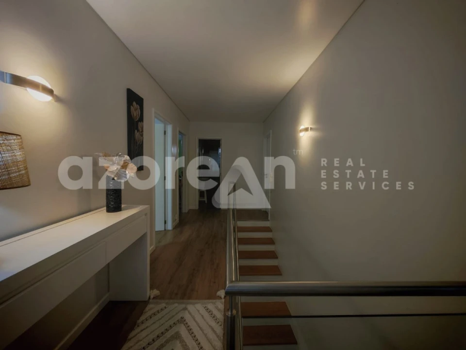 Moradia T4 para Venda em Fajã de Cima Foto 20