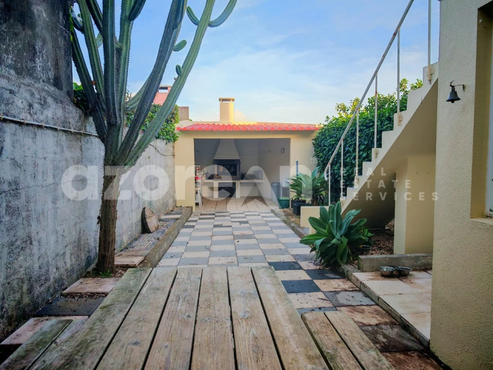 Moradia T4 para Venda em Fajã de Cima Foto 27