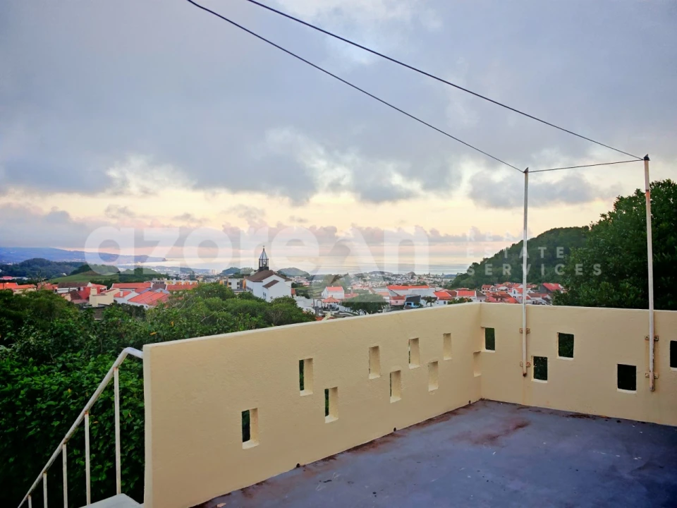 Moradia T4 para Venda em Fajã de Cima Foto 23