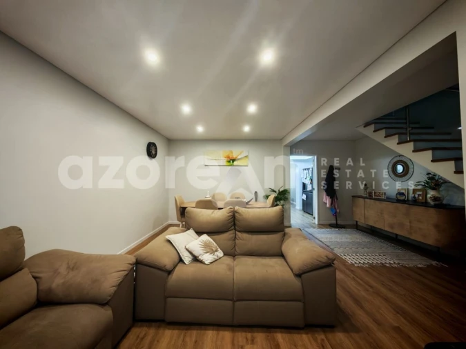 Moradia T4 para Venda em Fajã de Cima Foto 5