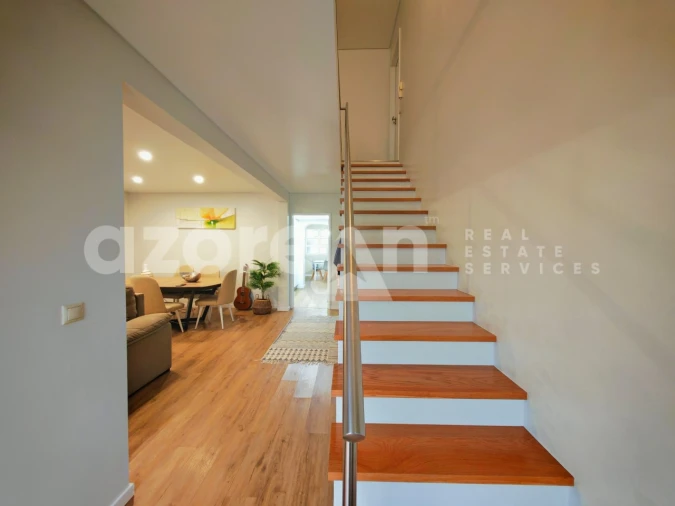 Moradia T4 para Venda em Fajã de Cima Foto 3