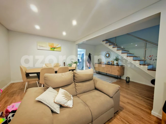 Moradia T4 para Venda em Fajã de Cima Foto 6