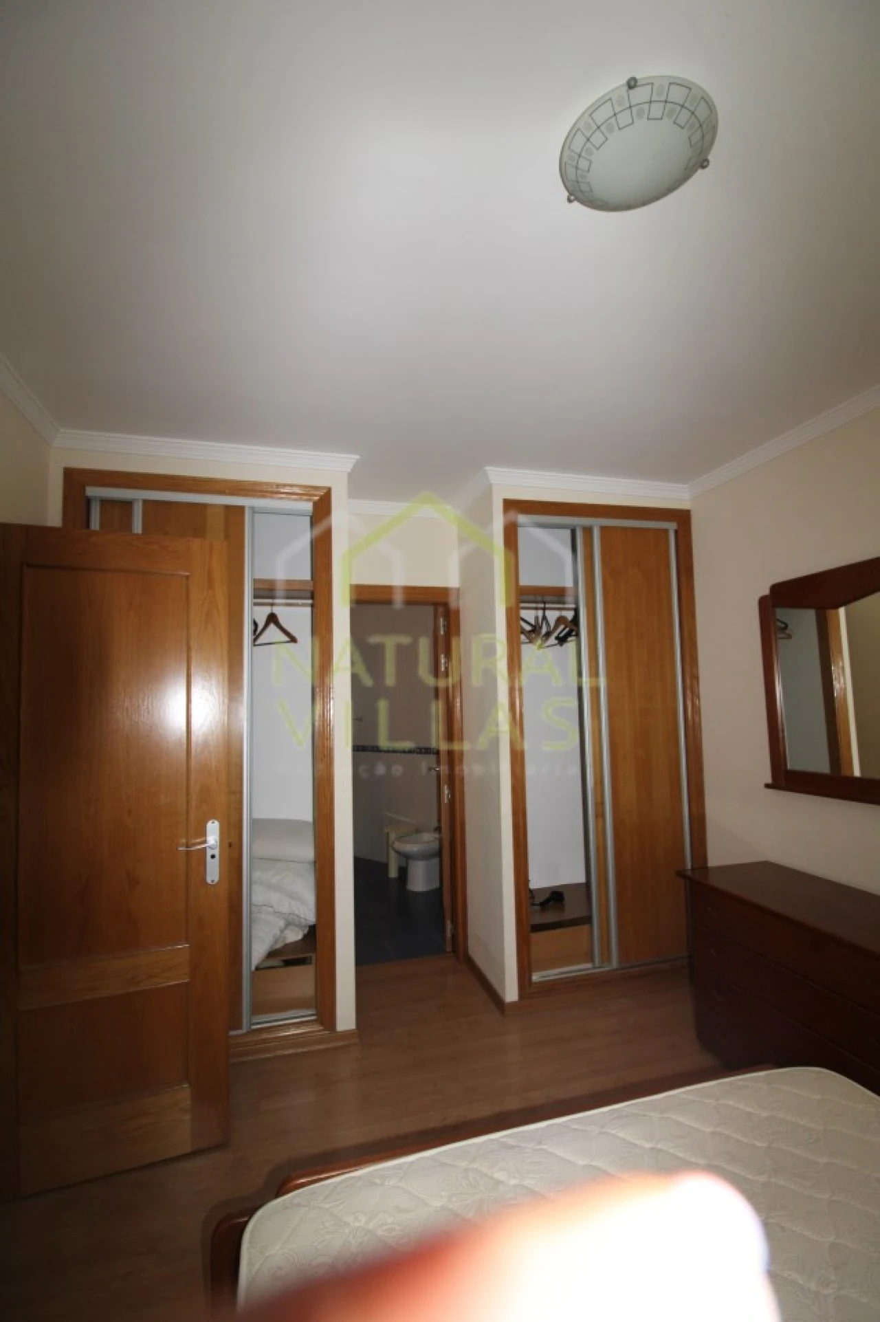 Apartamento T2 para Arrendamento em Faro (Sé e São Pedro) Foto 8