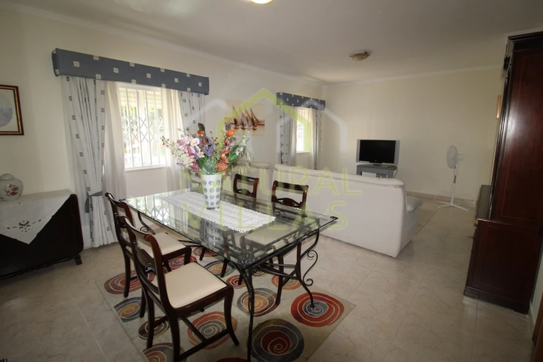 Apartamento T2 para Arrendamento em Faro (Sé e São Pedro) Foto 1