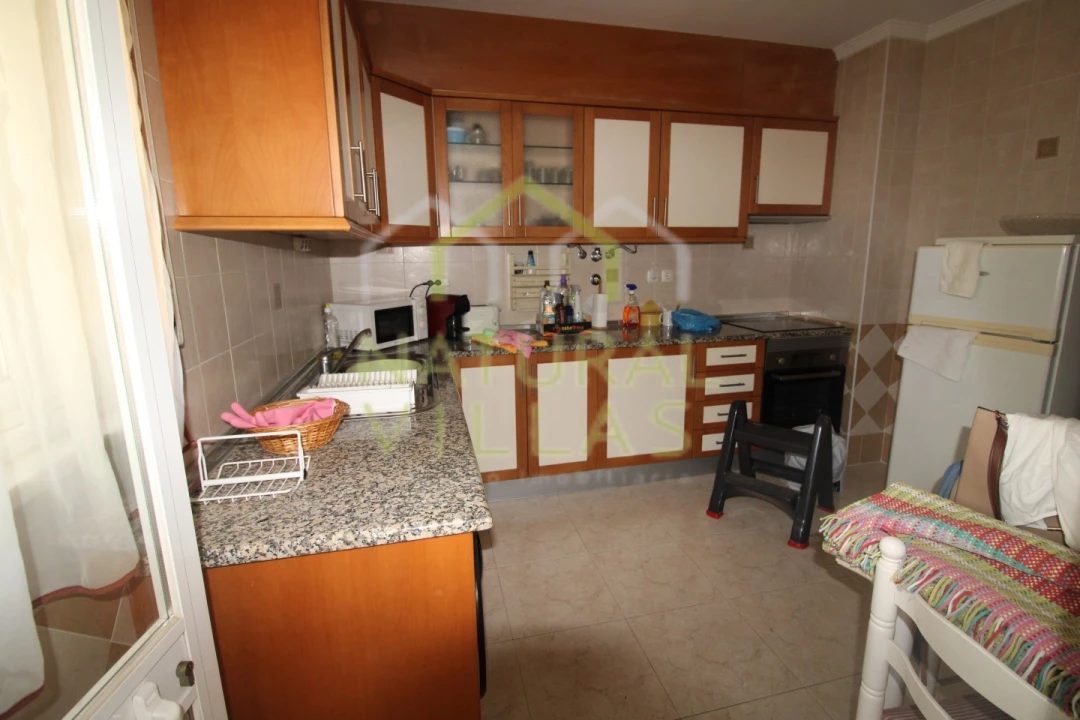 Apartamento T2 para Arrendamento em Faro (Sé e São Pedro) Foto 3