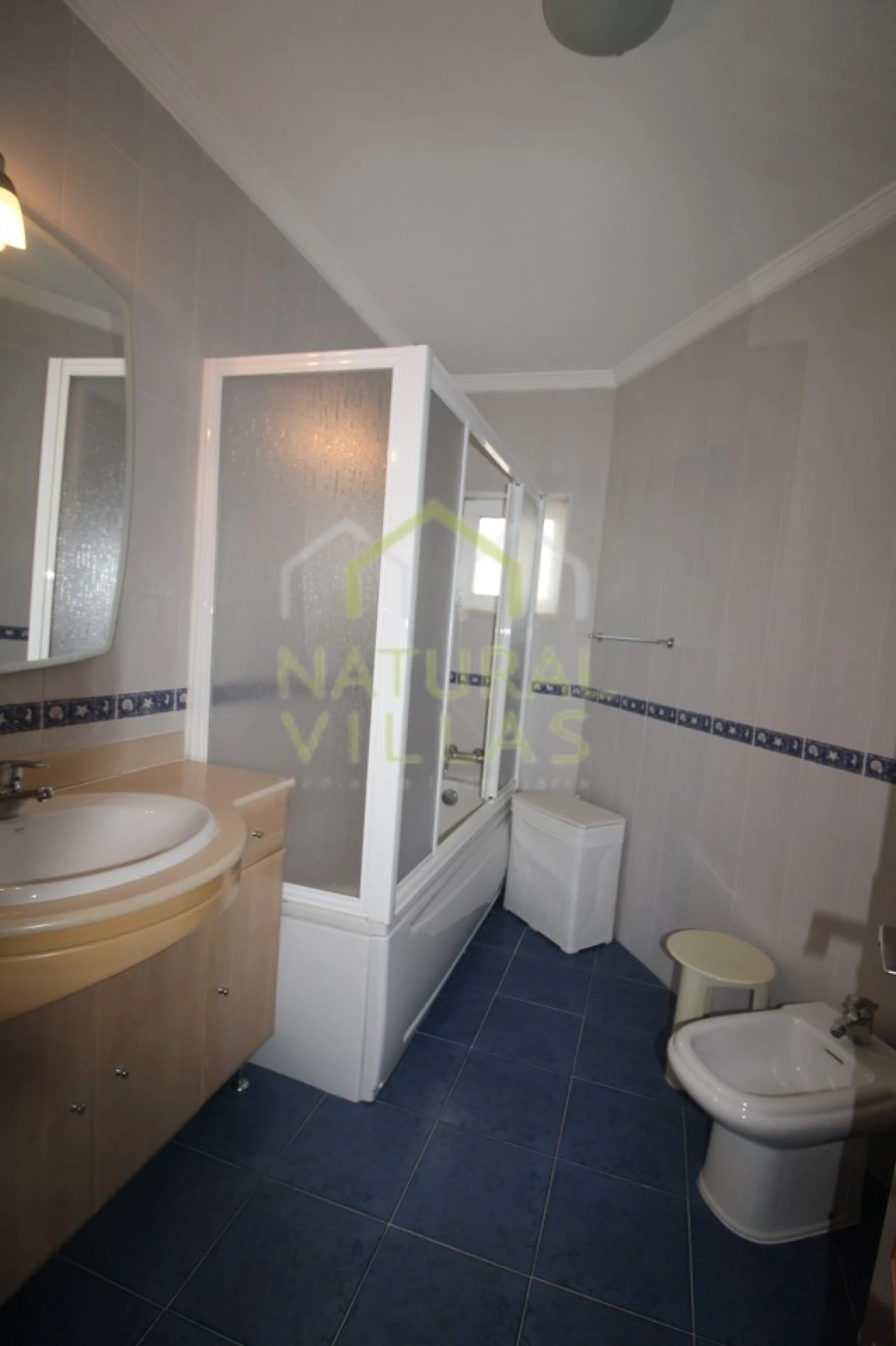 Apartamento T2 para Arrendamento em Faro (Sé e São Pedro) Foto 9