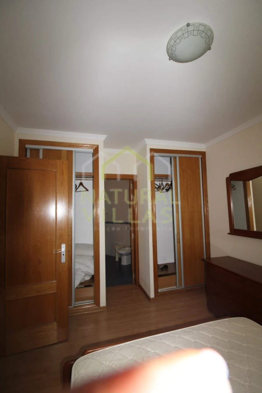 Apartamento T2 para Arrendamento em Faro (Sé e São Pedro) Foto 8