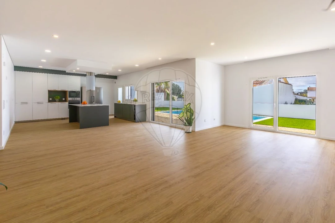 Moradia T4 para Venda em Azeitão (São Lourenço e São Simão) Foto 23