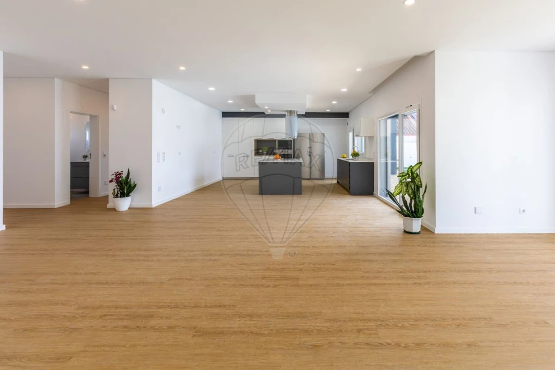 Moradia T4 para Venda em Azeitão (São Lourenço e São Simão) Foto 24