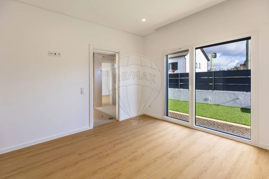 Moradia T4 para Venda em Azeitão (São Lourenço e São Simão) Foto 29