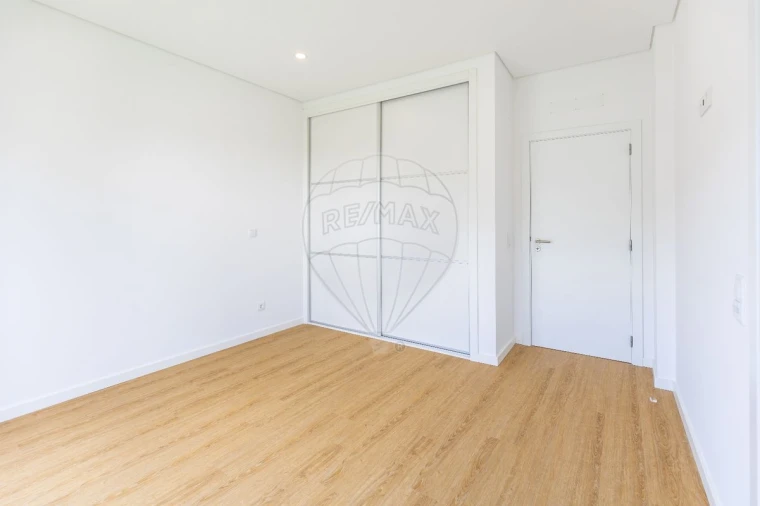 Moradia T4 para Venda em Azeitão (São Lourenço e São Simão) Foto 13