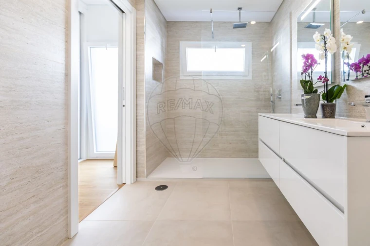 Moradia T4 para Venda em Azeitão (São Lourenço e São Simão) Foto 18