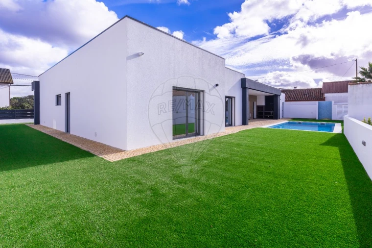 Moradia T4 para Venda em Azeitão (São Lourenço e São Simão) Foto 30