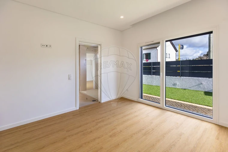 Moradia T4 para Venda em Azeitão (São Lourenço e São Simão) Foto 29