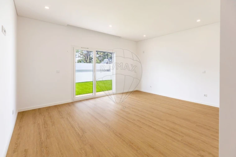 Moradia T4 para Venda em Azeitão (São Lourenço e São Simão) Foto 19