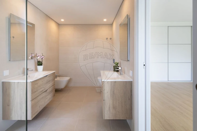 Moradia T4 para Venda em Azeitão (São Lourenço e São Simão) Foto 5