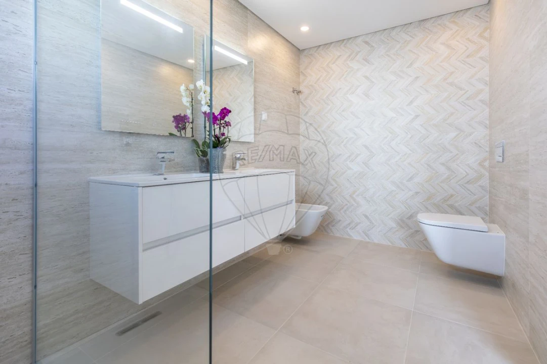 Moradia T4 para Venda em Azeitão (São Lourenço e São Simão) Foto 17