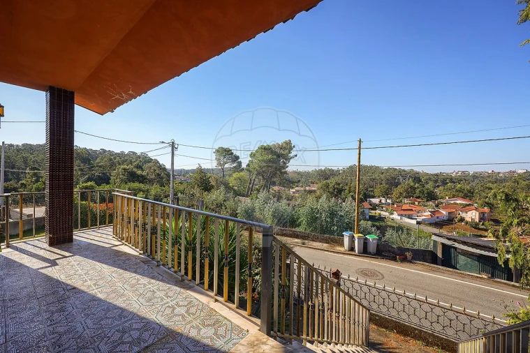 Moradia T6 para Venda em Milheiros de Poiares Foto 21