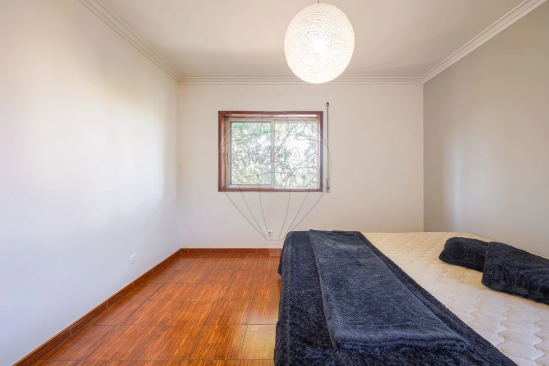 Moradia T6 para Venda em Milheiros de Poiares Foto 15