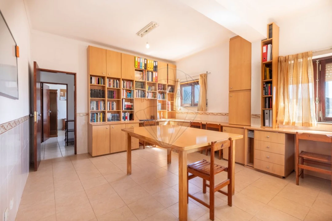 Moradia T5 para Venda em Freiria Foto 26