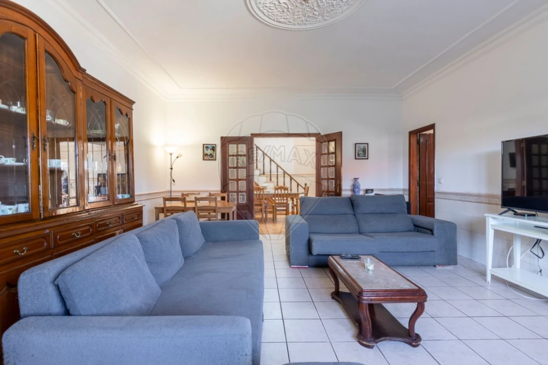 Moradia T5 para Venda em Freiria Foto 7