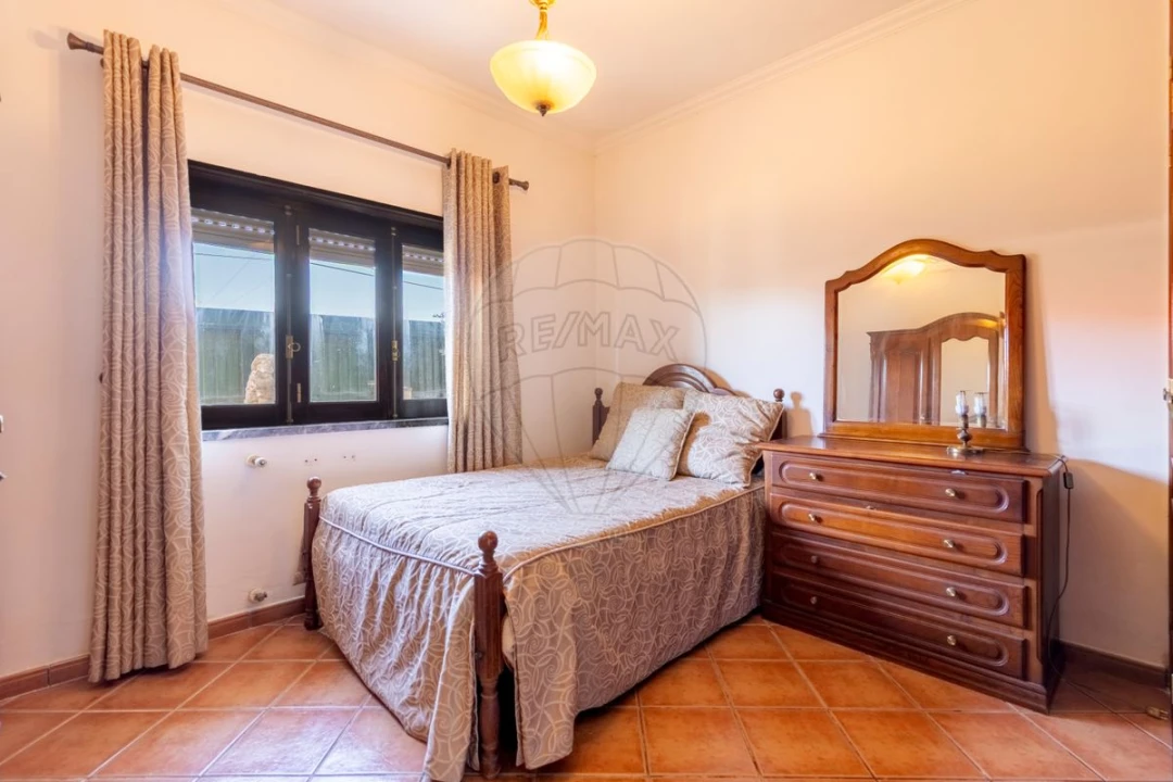 Moradia T5 para Venda em Freiria Foto 16