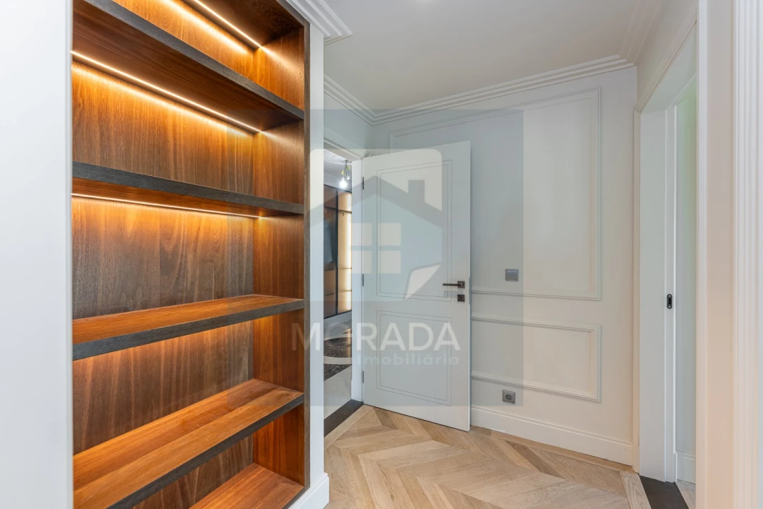 Apartamento T3 para Venda em Lordelo do Ouro e Massarelos Foto 15