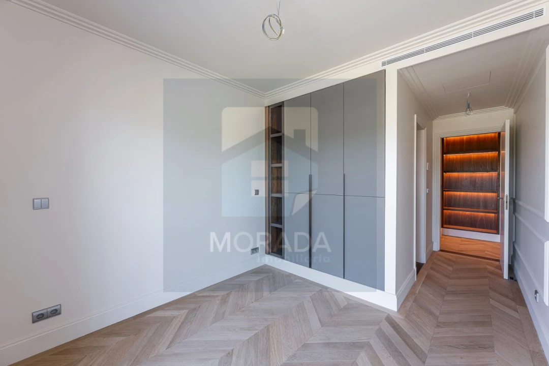 Apartamento T3 para Venda em Lordelo do Ouro e Massarelos Foto 24