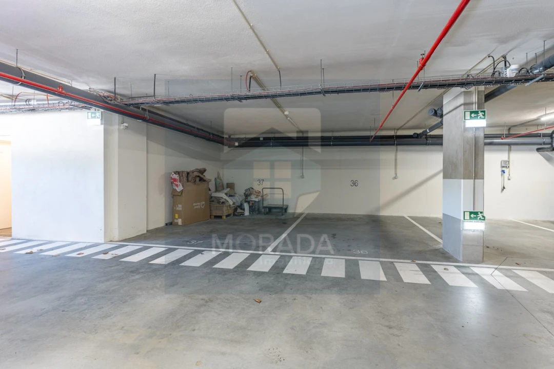 Apartamento T3 para Venda em Lordelo do Ouro e Massarelos Foto 39