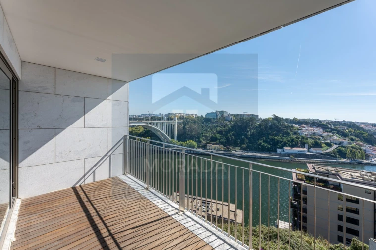 Apartamento T3 para Venda em Lordelo do Ouro e Massarelos Foto 11