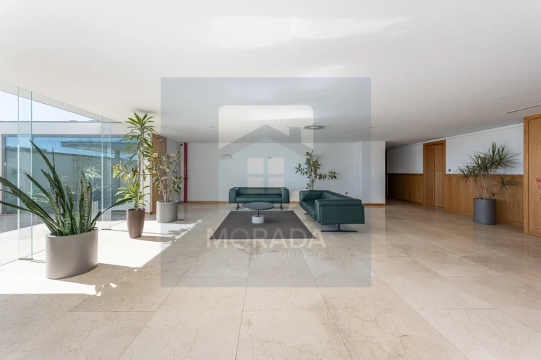 Apartamento T3 para Venda em Lordelo do Ouro e Massarelos Foto 36