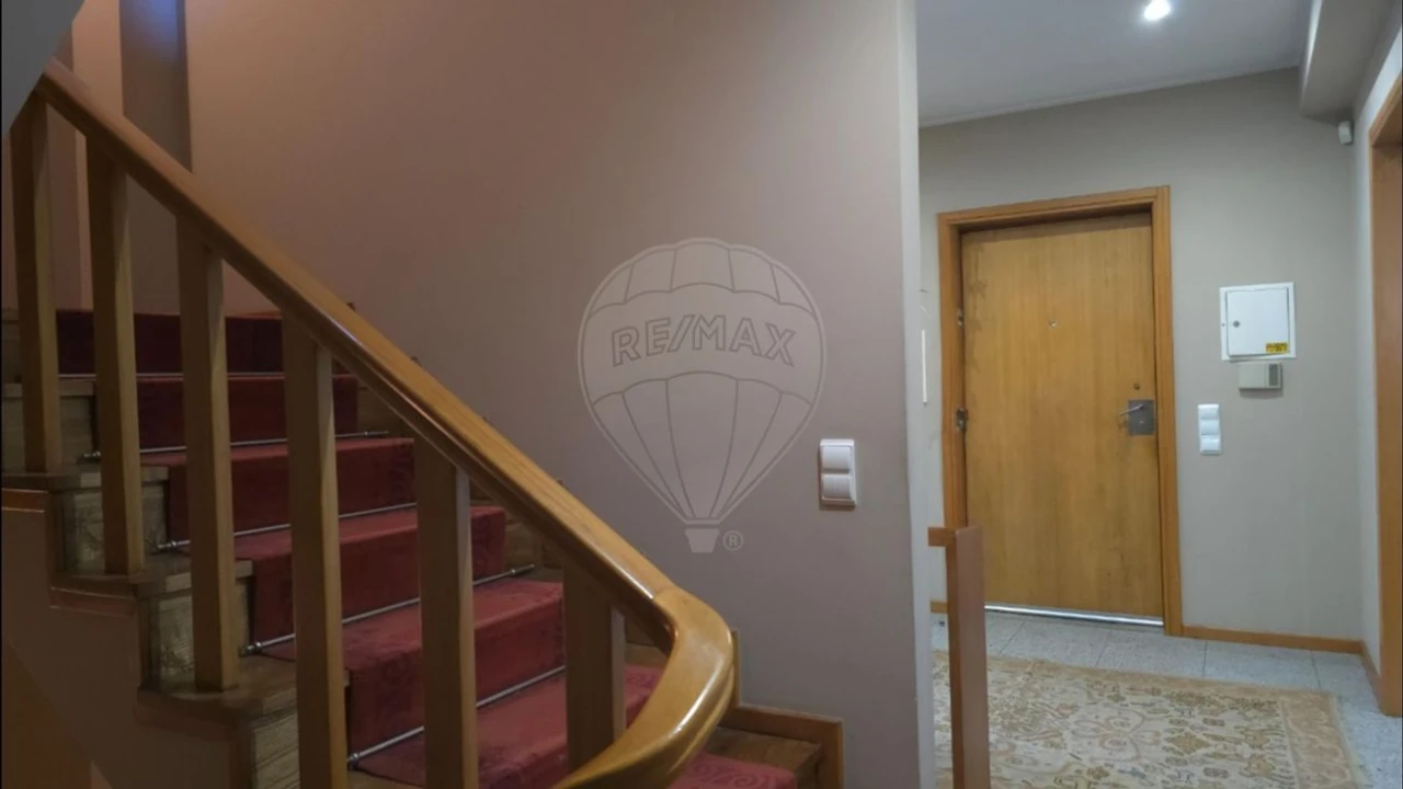 Moradia T3 para Venda em São João da Madeira Foto 17