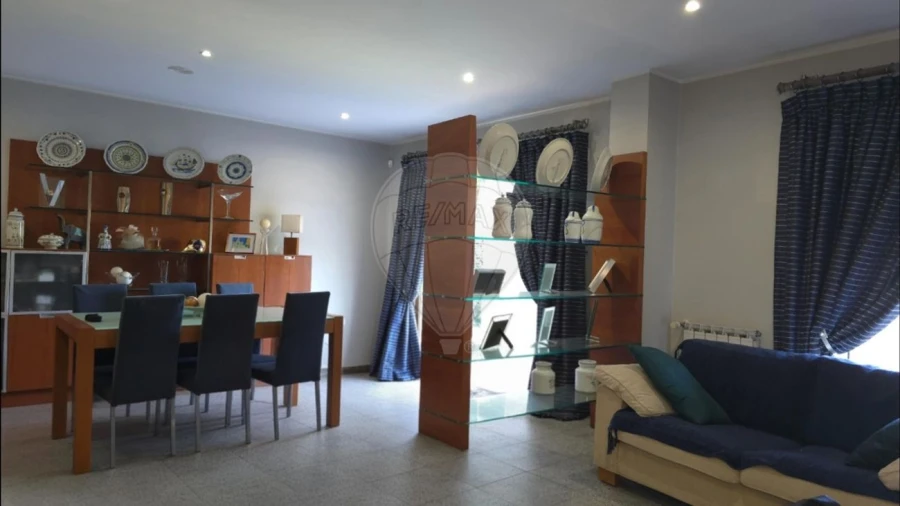 Moradia T3 para Venda em São João da Madeira Foto 10