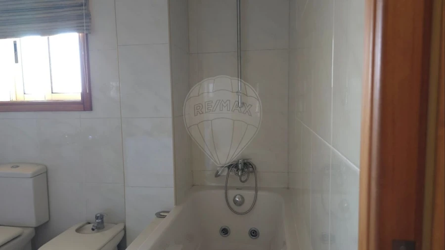 Moradia T3 para Venda em São João da Madeira Foto 32