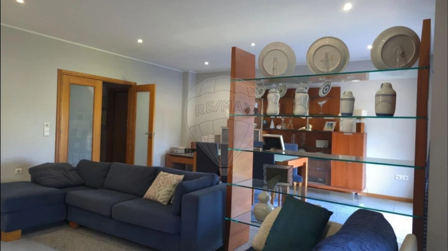 Moradia T3 para Venda em São João da Madeira Foto 11