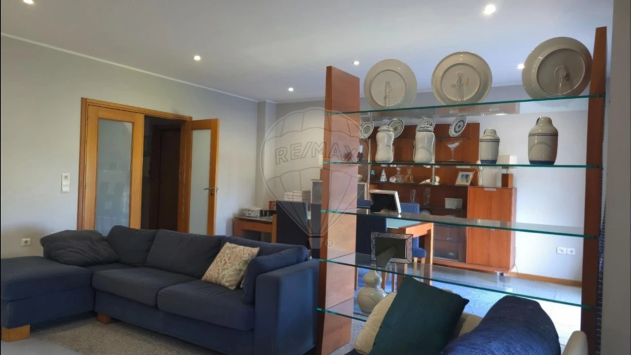 Moradia T3 para Venda em São João da Madeira Foto 11