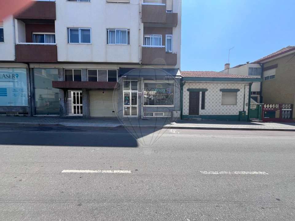 Negócio para Venda em Espinho Foto 5