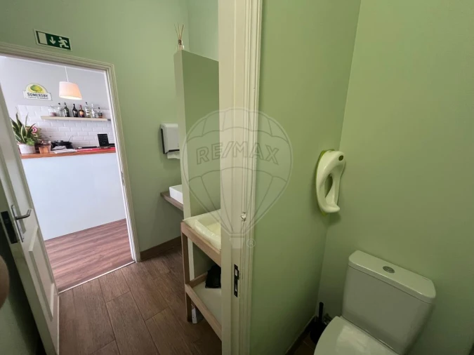 Negócio para Venda em Espinho Foto 8