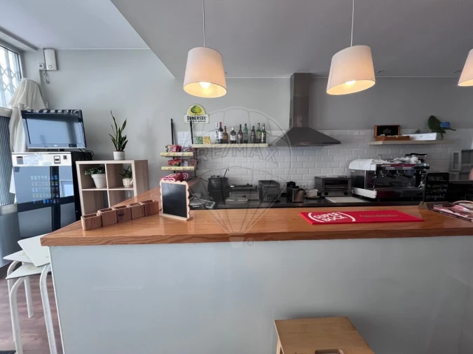 Negócio para Venda em Espinho Foto 4