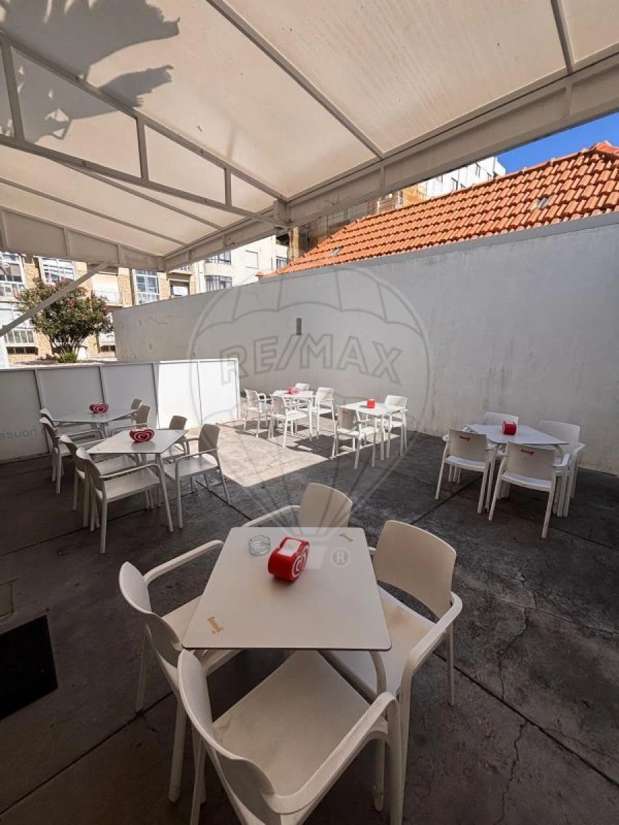 Negócio para Venda em Espinho Foto 16