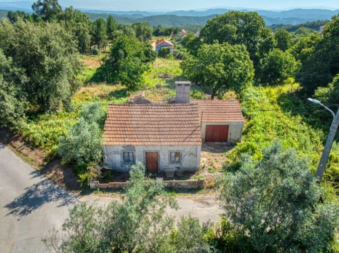 Moradia T2 para Venda em Beco Foto 19