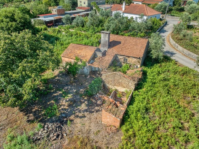 Moradia T2 para Venda em Beco Foto 17