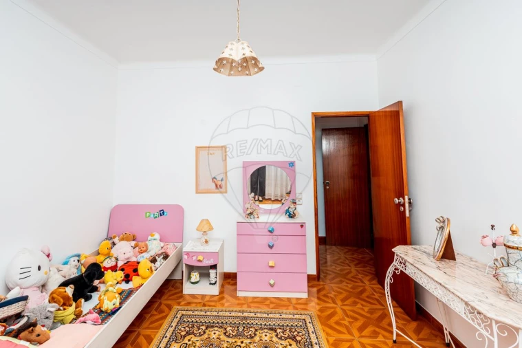 Quinta T8 para Venda em Azoia de Cima e Tremês Foto 15