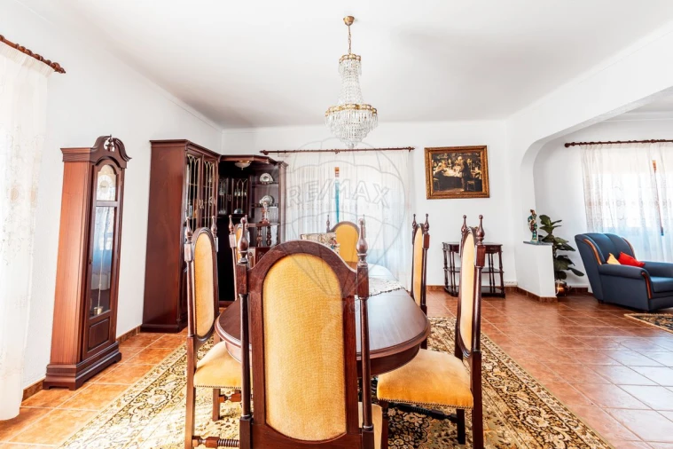 Quinta T8 para Venda em Azoia de Cima e Tremês Foto 7